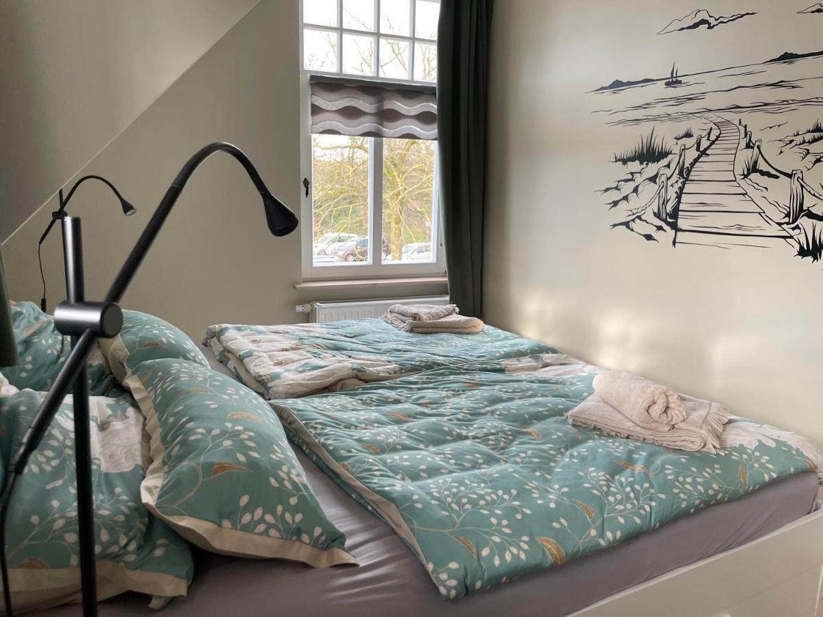 Luxus Lindenhof Apartments -Ferienwohnungen In Friesland An Der Nordsee Am Naturschutzgebiet Urwald Neuenburg  Eksteriør bilde