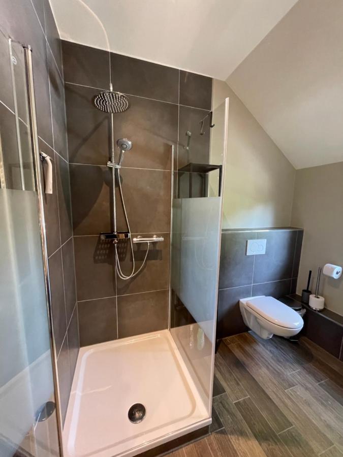 Luxus Lindenhof Apartments -Ferienwohnungen In Friesland An Der Nordsee Am Naturschutzgebiet Urwald Neuenburg  Eksteriør bilde
