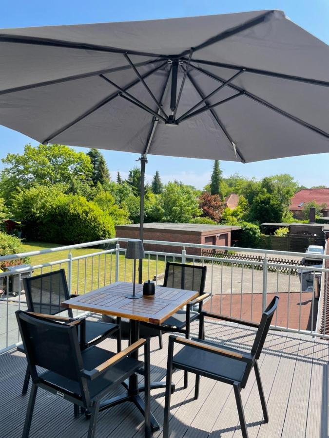 Luxus Lindenhof Apartments -Ferienwohnungen In Friesland An Der Nordsee Am Naturschutzgebiet Urwald Neuenburg  Eksteriør bilde