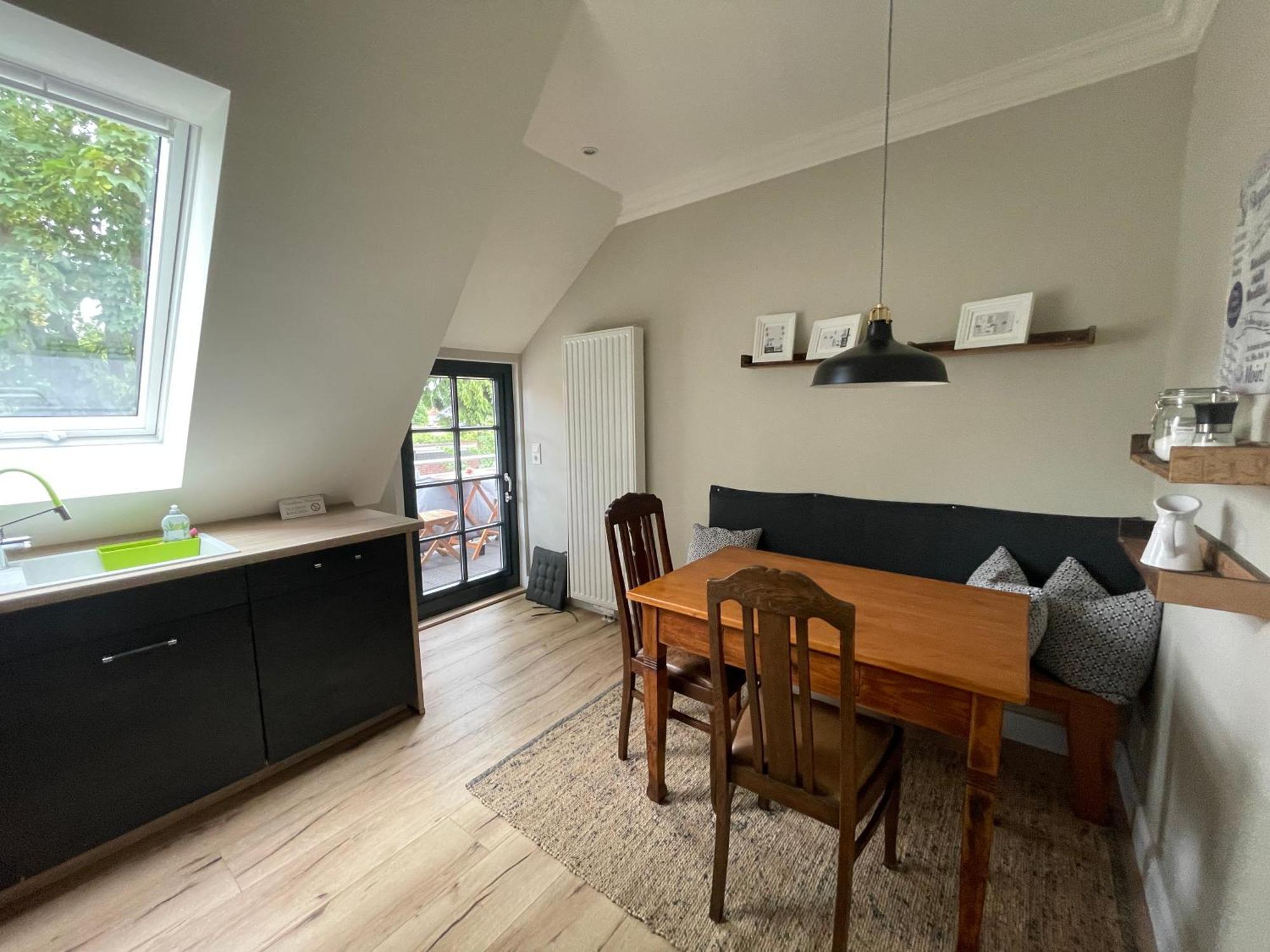 Luxus Lindenhof Apartments -Ferienwohnungen In Friesland An Der Nordsee Am Naturschutzgebiet Urwald Neuenburg  Eksteriør bilde