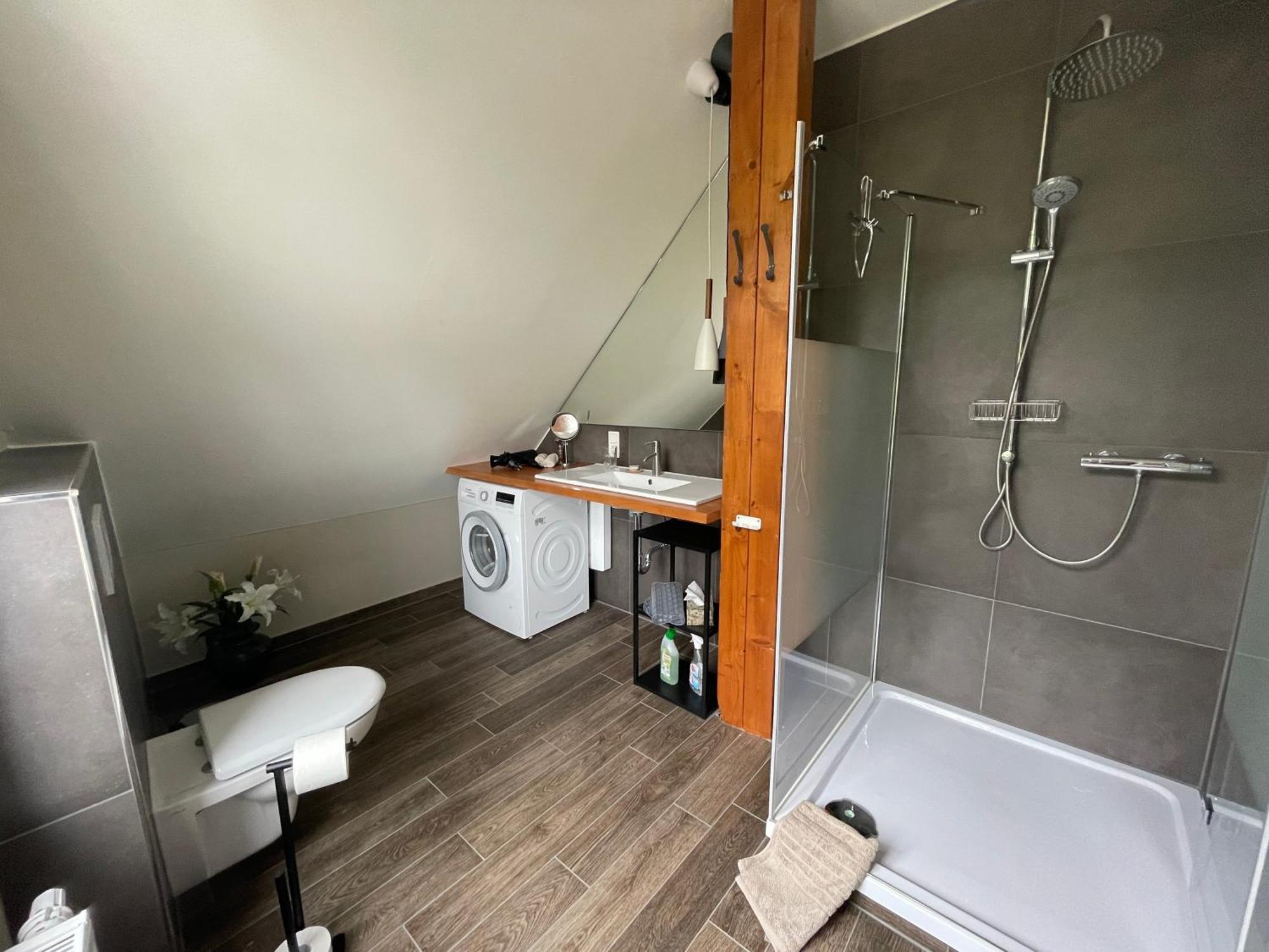 Luxus Lindenhof Apartments -Ferienwohnungen In Friesland An Der Nordsee Am Naturschutzgebiet Urwald Neuenburg  Eksteriør bilde